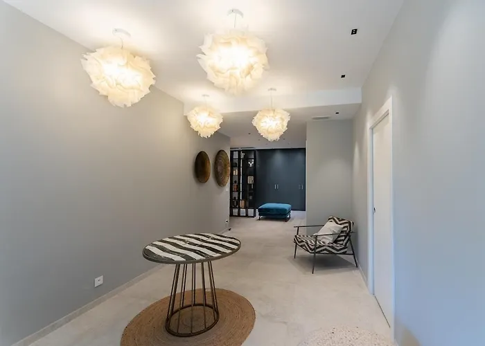 Appartement 4 - Parking - Piscine Commune